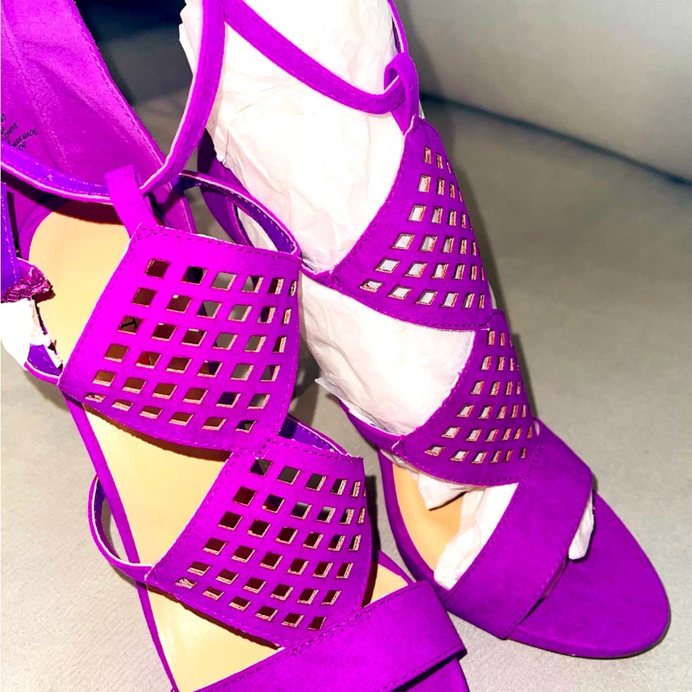 GLORIA, SANDALS